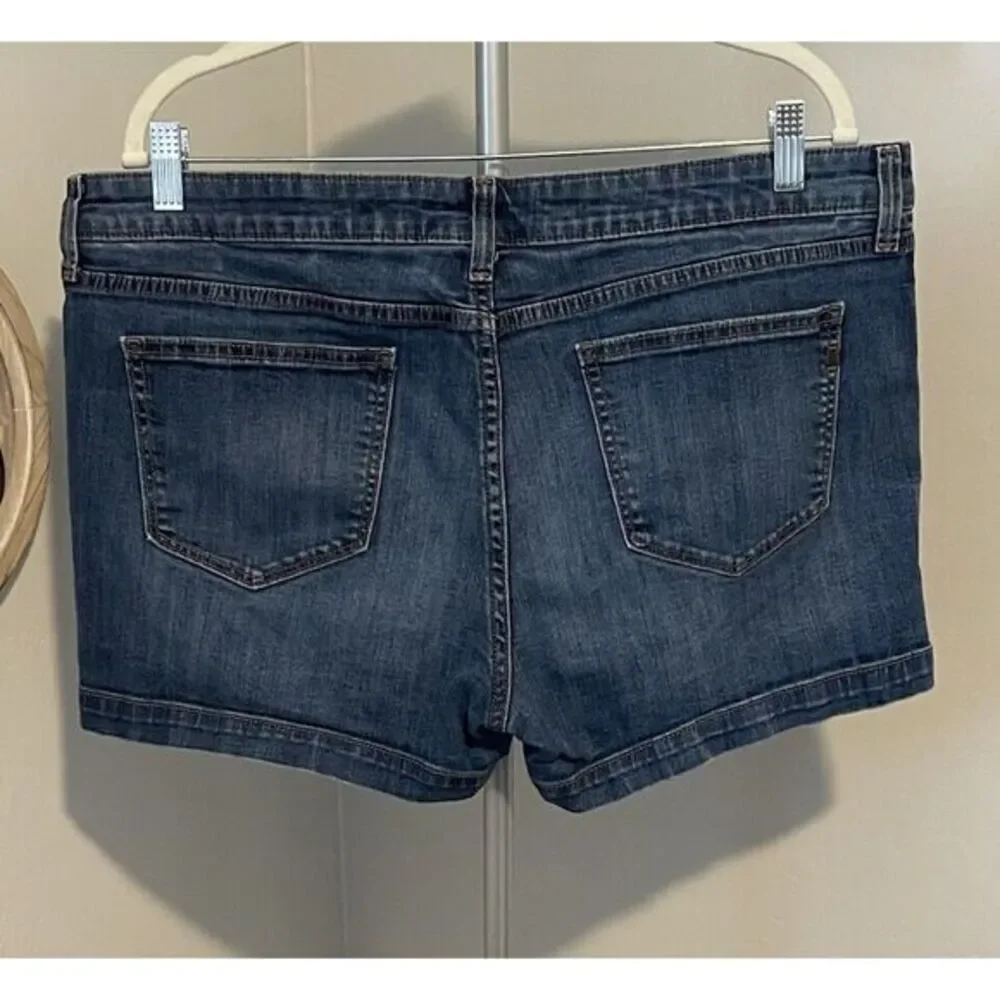 JCP Women's Denim Shorts Size 16 Walking Casual‎ 3 1/2